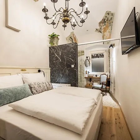 Hotel Pok Garni 4*