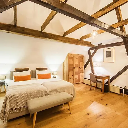 Pok Garni فندق 4*