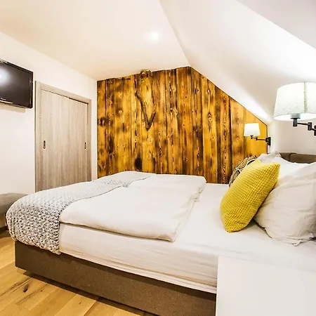 Hotel Pok Garni 4*
