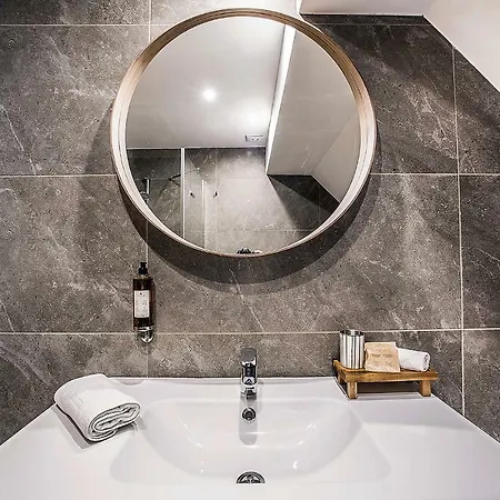 Pok Garni Hotel