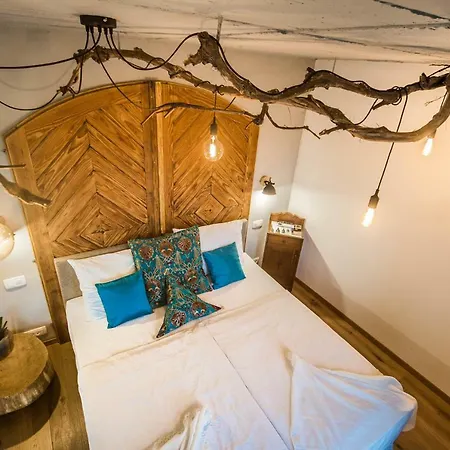 Hotel Pok Garni 4*